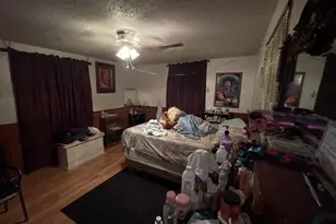 7509 Meadowview Dr, Houston, TX 77037 - Photo 5