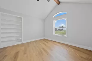 9035 N Point Dr, Beach City, TX 77523 - Photo 21