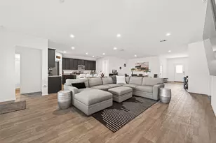 7319 Cyn Strm St, Richmond, TX 77469 - Photo 3