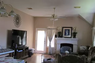 3255 Lakeway Ln, Pearland, TX 77584 - Photo 11