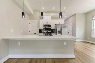 7201 Edmont Ln, Houston, TX 77088 - Photo 9