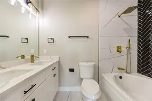 7201 Edmont Ln, Houston, TX 77088 - Photo 17