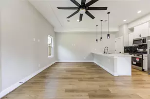 7201 Edmont Ln, Houston, TX 77088 - Photo 7