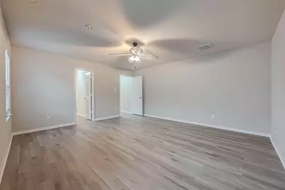 12538 Greensbrook Forest Drive, Houston, TX 77044 - Photo 17