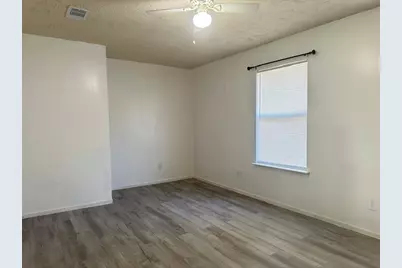 402 Juniper Court, Stafford, TX 77477 - Photo 7