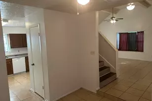 402 Juniper Ct, Stafford, TX 77477 - Photo 3