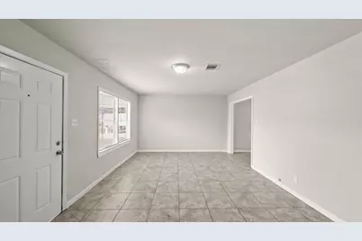 6809 W Bayou Drive W, Hitchcock, TX 77563 - Photo 3