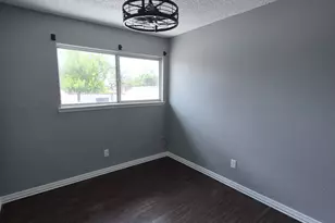 738 Coolwood Dr, Houston, TX 77013 - Photo 15