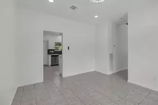 6239 Oak Pass Dr, Houston, TX 77091 - Photo 19