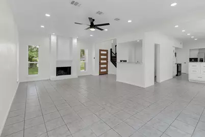 6239 Oak Pass Drive, Houston, TX 77091 - Photo 7