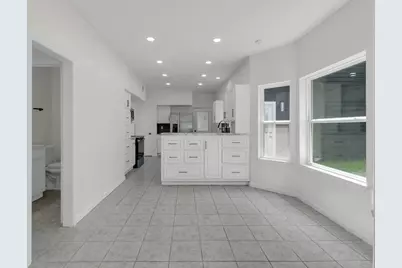 6239 Oak Pass Drive, Houston, TX 77091 - Photo 11