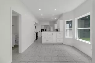 6239 Oak Pass Dr, Houston, TX 77091 - Photo 11