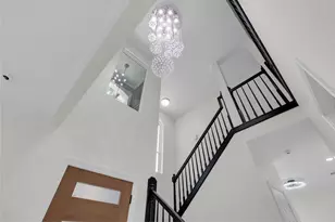 6239 Oak Pass Dr, Houston, TX 77091 - Photo 5