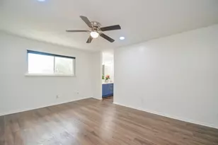 10707 Sagewind Cir, Houston, TX 77089 - Photo 21
