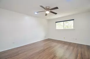 10707 Sagewind Cir, Houston, TX 77089 - Photo 23