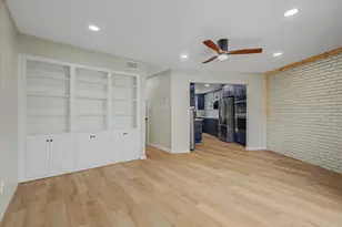 13198 Trail Hollow Dr, Houston, TX 77079 - Photo 17