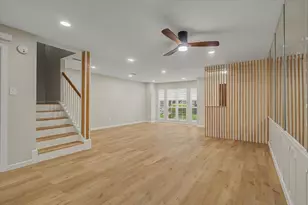 13198 Trail Hollow Dr, Houston, TX 77079 - Photo 11