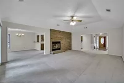 109 Hiwon Drive, Conroe, TX 77304 - Photo 7