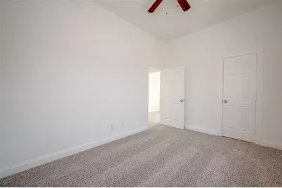 8449 Jutland Road #B, Houston, TX 77033 - Photo 19