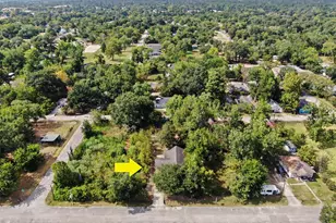 704 Dr Martin Luther King Jr Pl N, Conroe, TX 77301 - Photo 23