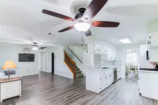 3808 Sunray Ln, Pasadena, TX 77503 - Photo 13