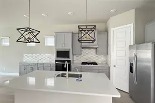 3005 Manor Heights Ln, Houston, TX 77063 - Photo 11