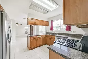 7063 River Garden Dr, Houston, TX 77095 - Photo 13