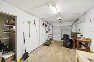 329 Robin St, Deer Park, TX 77536 - Photo 25