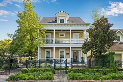 216 E 26th Street, Houston, TX 77008 - Photo 1