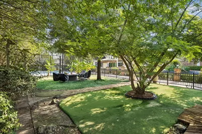 216 E 26th Street, Houston, TX 77008 - Photo 37