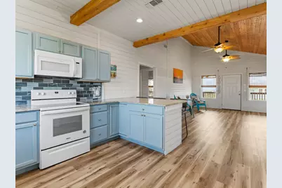 403 Beachfront Drive, Matagorda, TX 77457 - Photo 15