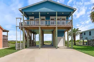 403 Beach Front Dr, Matagorda, TX 77457 - Photo 1