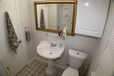 4020 Blue Bonnet Boulevard #B, Houston, TX 77025 - Photo 17