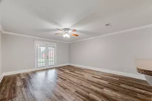 617 Dogwood St, Lake Jackson, TX 77566 - Photo 13