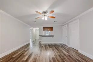 617 Dogwood St, Lake Jackson, TX 77566 - Photo 11