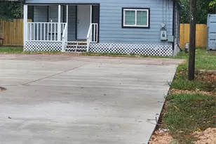 6203 1/2 Hoffman St, Houston, TX 77028 - Photo 1