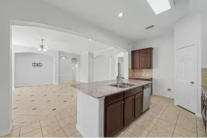 2502 N Yorkchase Lane, Conroe, TX 77304 - Photo 15