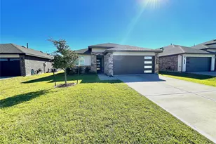6811 Fleetwood Crescent Wy, Richmond, TX 77407 - Photo 1