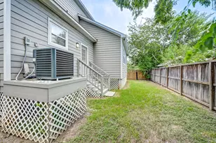 4927 E Ridge Creek Dr, Houston, TX 77053 - Photo 33