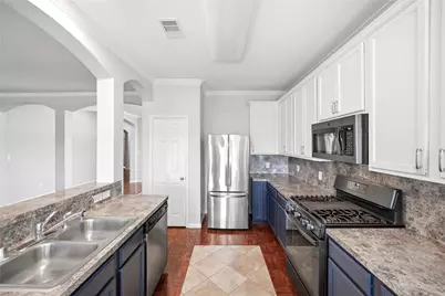 1707 N Highlands Crossing, Highlands, TX 77562 - Photo 21