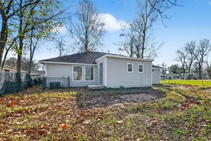 7437 Bywood St, Houston, TX 77028 - Photo 29