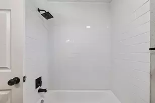 7437 Bywood St, Houston, TX 77028 - Photo 25