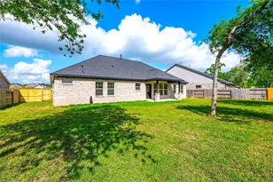 914 Bulwark Dr, Crosby, TX 77532 - Photo 37