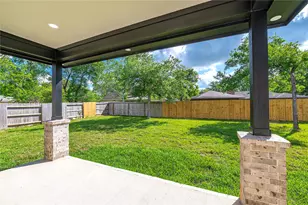 914 Bulwark Dr, Crosby, TX 77532 - Photo 39