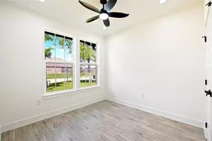 914 Bulwark Dr, Crosby, TX 77532 - Photo 29