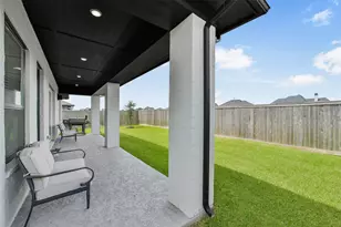 1702 Spring Vw, Friendswood, TX 77546 - Photo 37