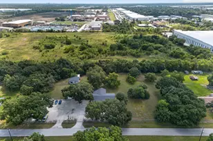 9326 Kay Ln, Houston, TX 77064 - Photo 15
