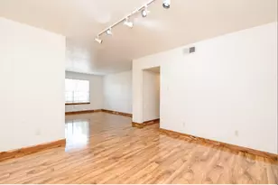 7233 Beechnut St, Houston, TX 77074 - Photo 11