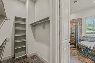 5008 Schuler St, Houston, TX 77007 - Photo 25