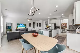 5330 Camerford Ct, Alvin, TX 77511 - Photo 9